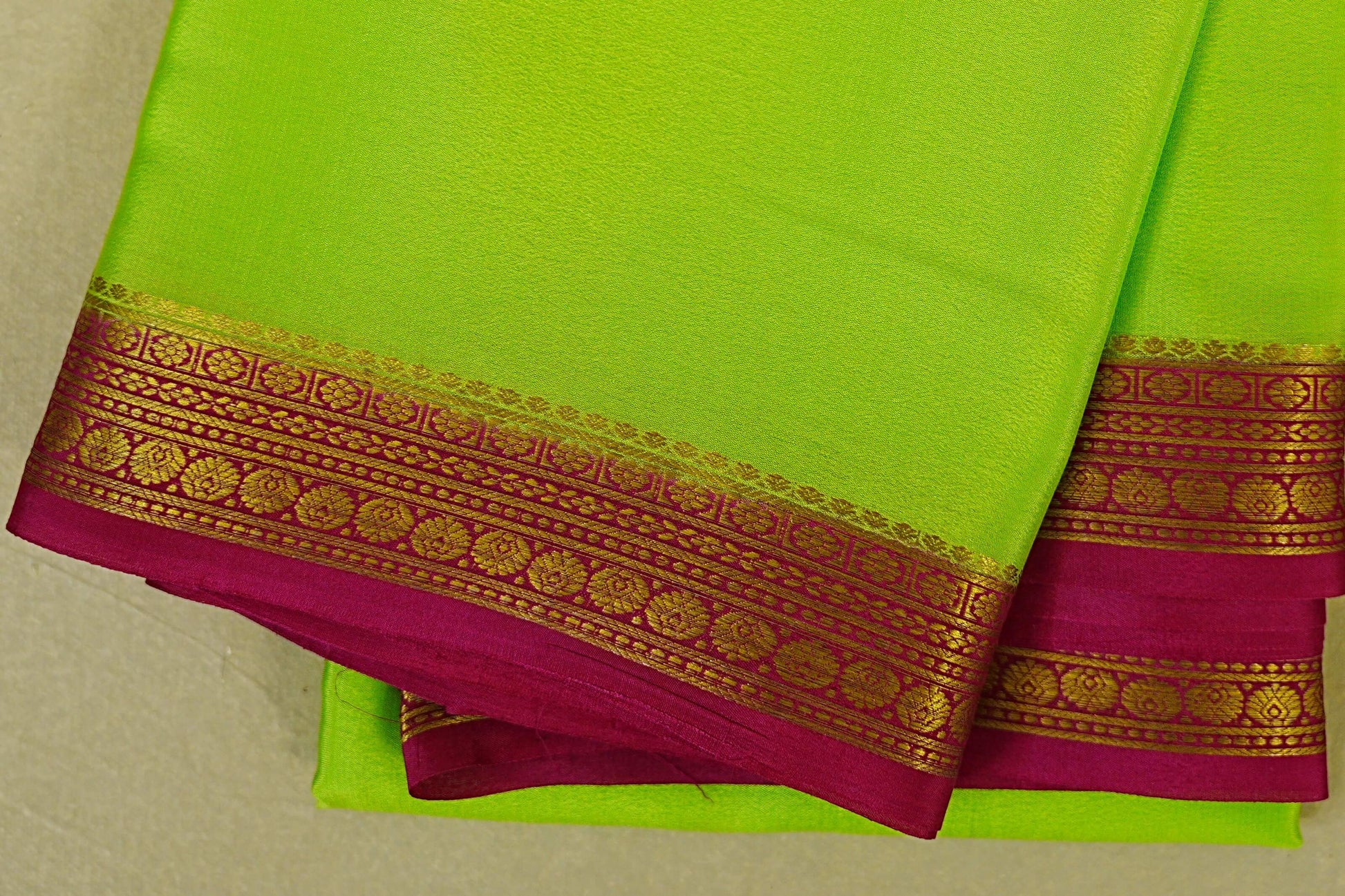 Parrot Green with rani pink borders Mysore Silk Saree border
