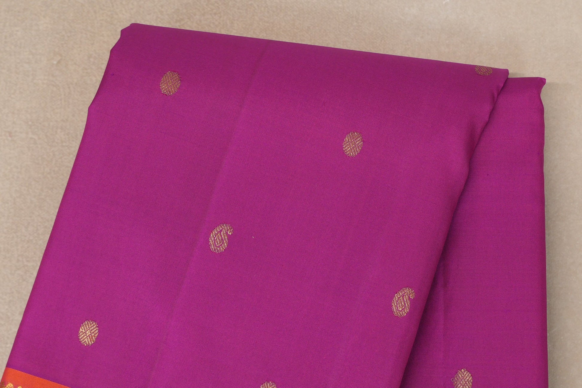 Magenta with Bright Orange with Dark Green Selvedge Borders Vintage Kanjivaram Silk Saree body