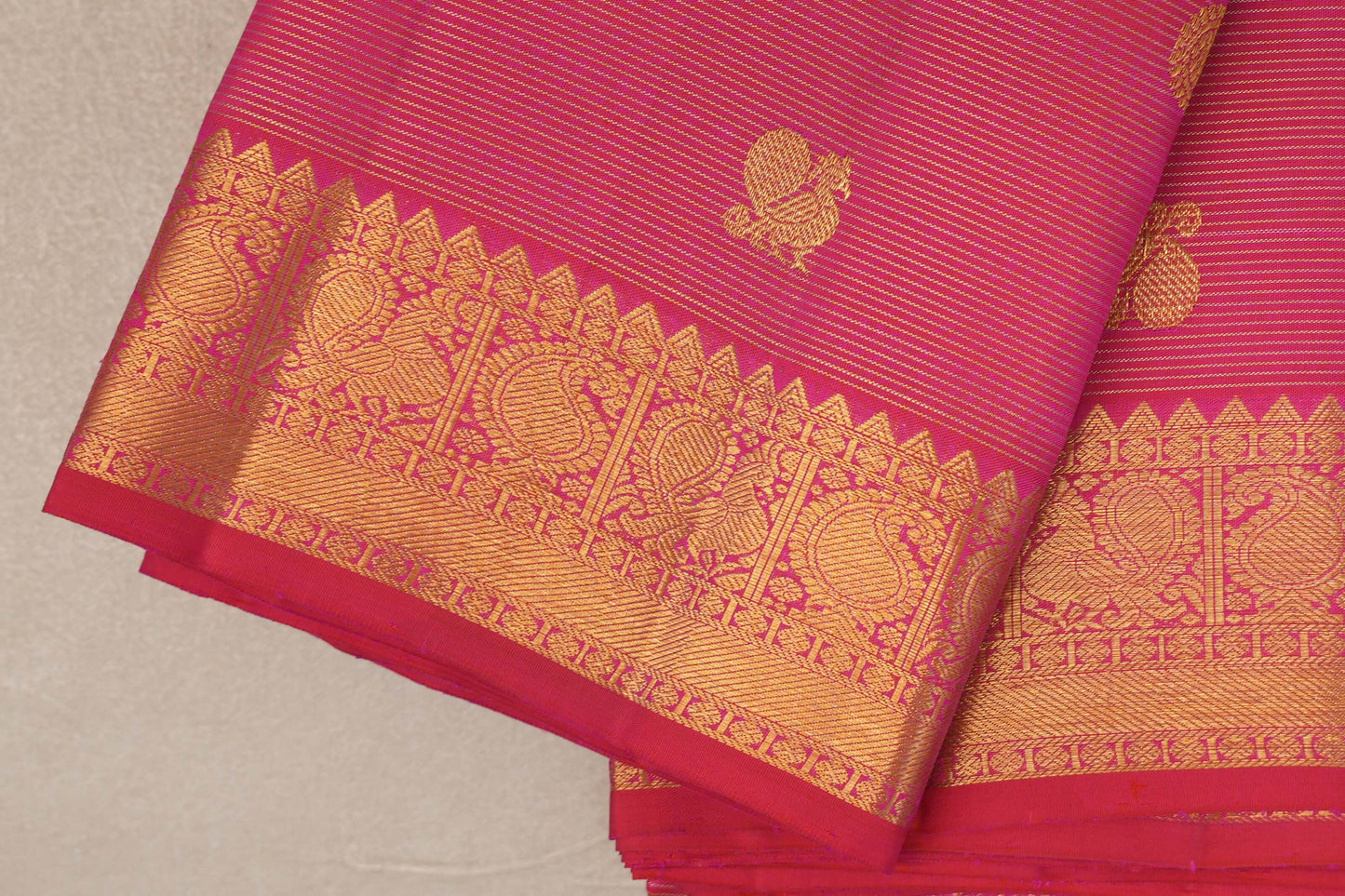 Orangish Pink Vaira Oosi Vintage Kanjivaram Silk Saree borders
