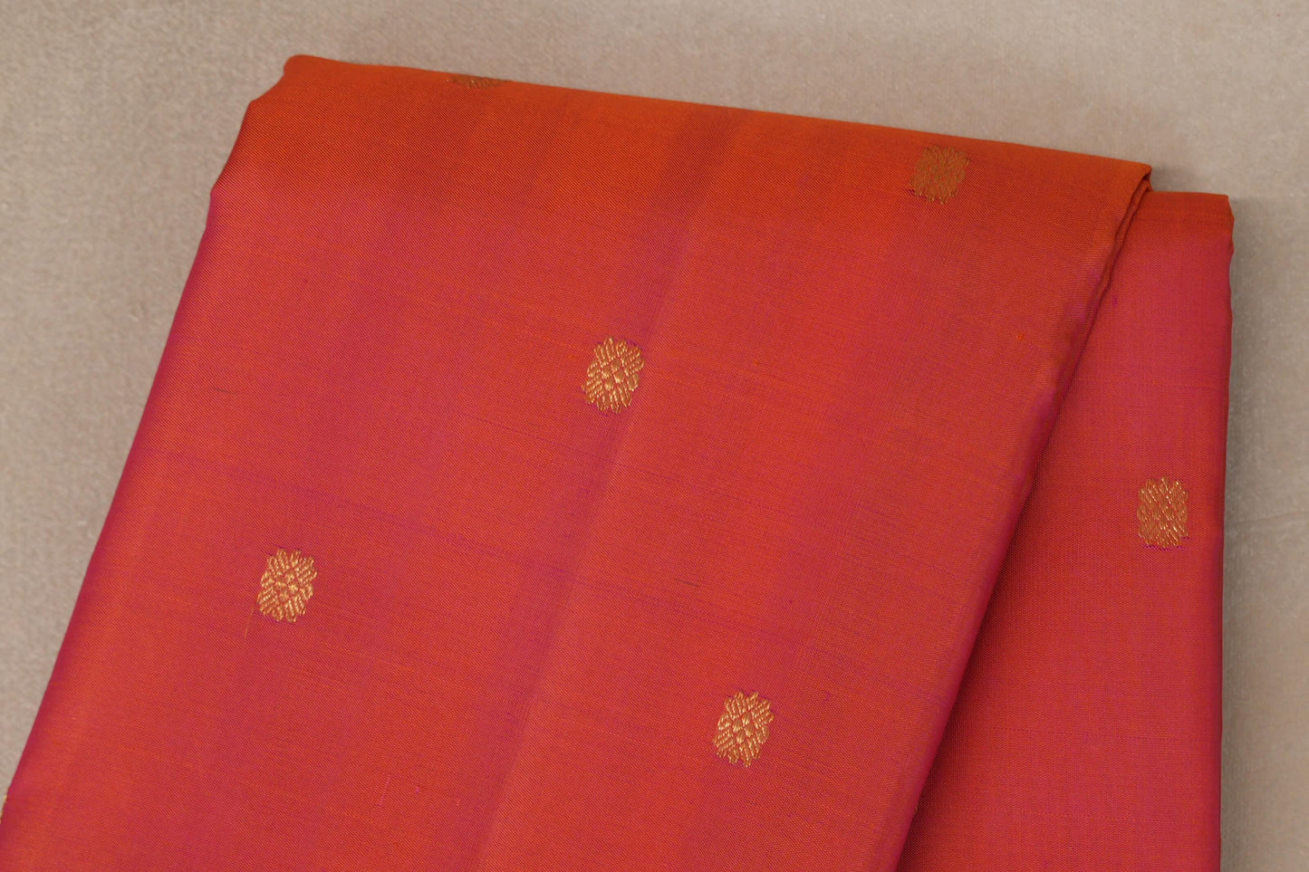 Dual Tone of Orange & Pink with Bright Pink Borders Vintage Kanjivaram Silk Saree body