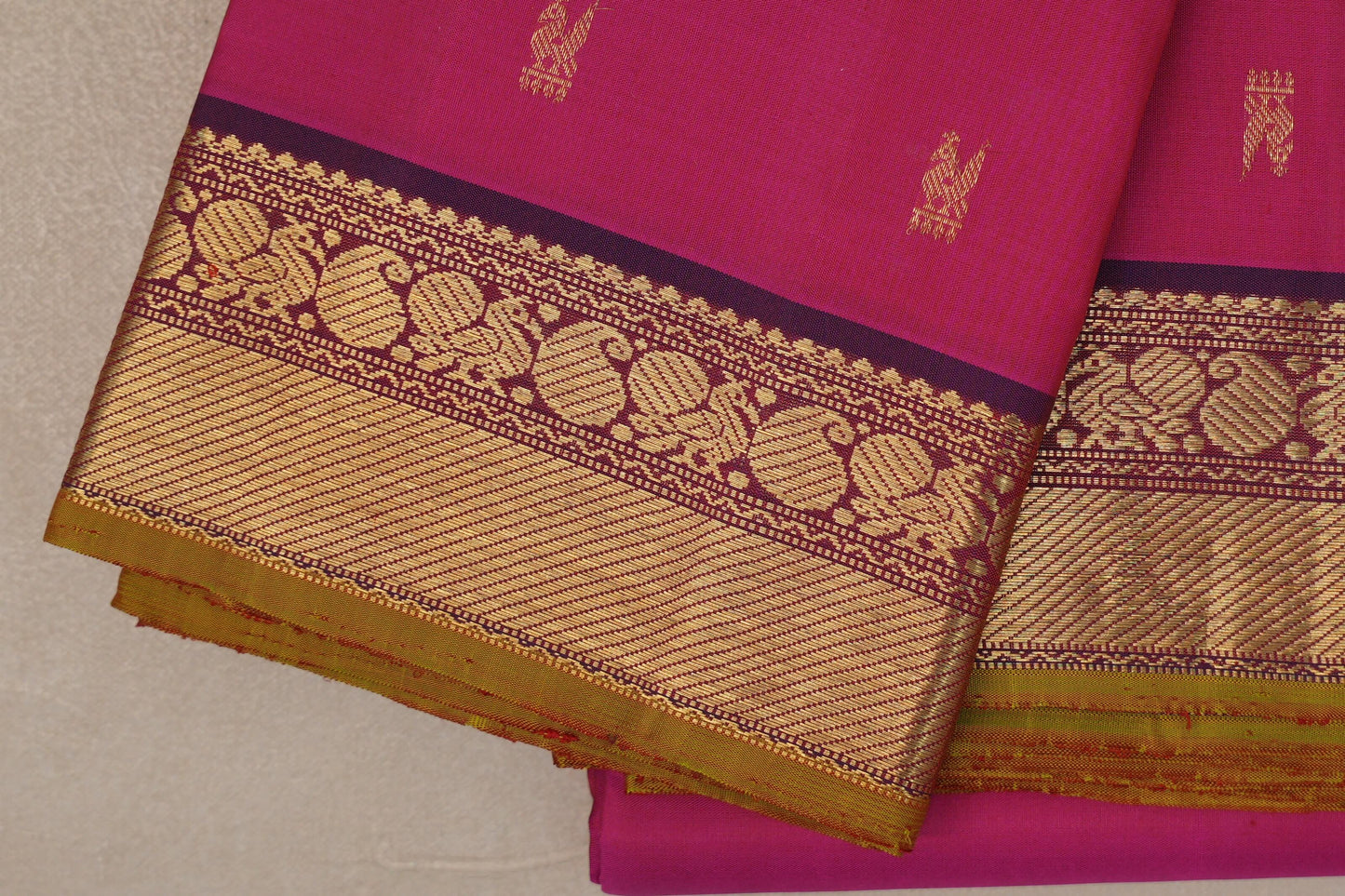 Orangish Pink Vintage Kanjivaram Silk Saree borders