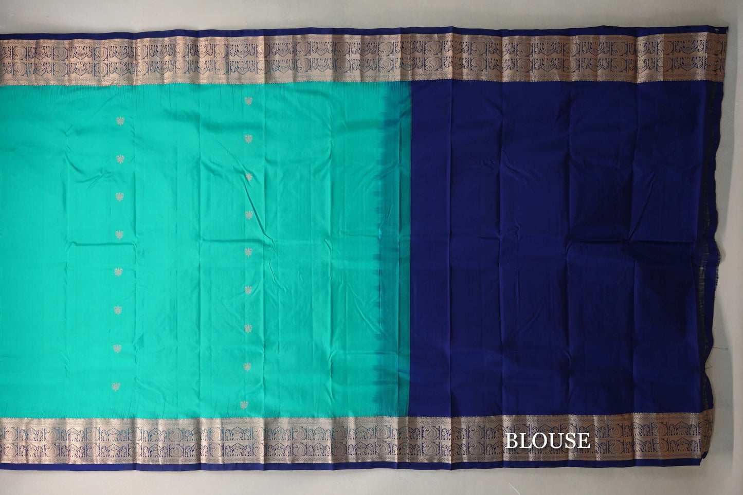 Aqua Green with Deep Green Borders Light Weight Kanjivaram Silk Saree blouse