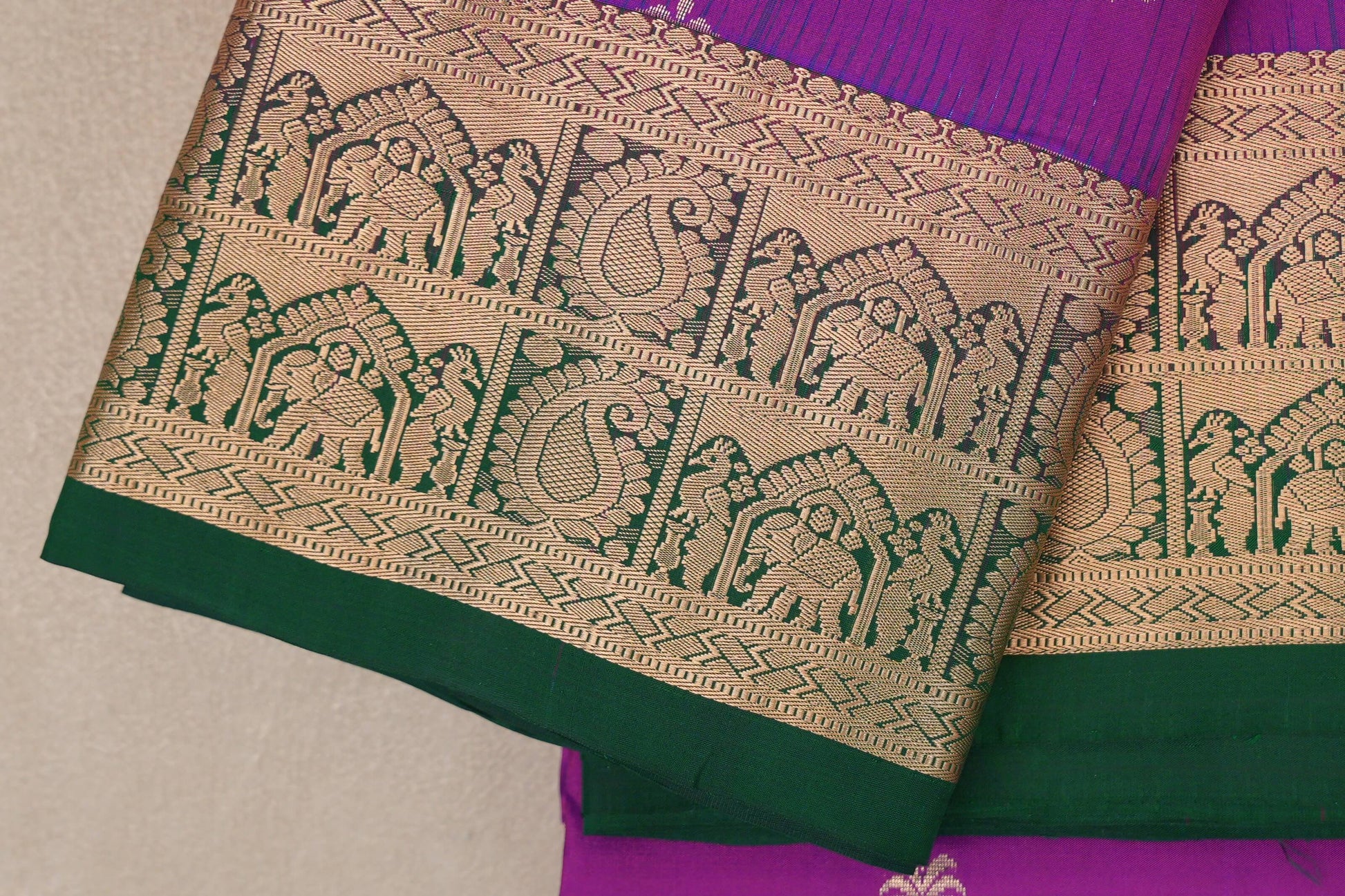 Dual Tone of Bright Magenta & Blue Light Weight Kanjivaram Silk Saree border