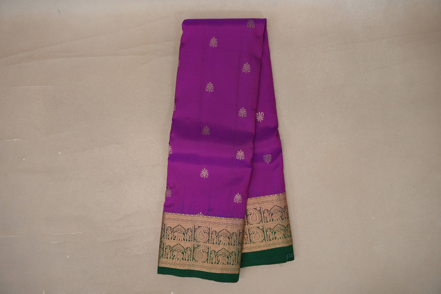 Online Dual Tone of Bright Magenta & Blue with Bottle Green Borders Light Weight Kanjivaram Silk Saree