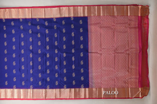 Deep Blue with Orangish Pink Borders Light Weight Kanjivaram Silk Saree paloo