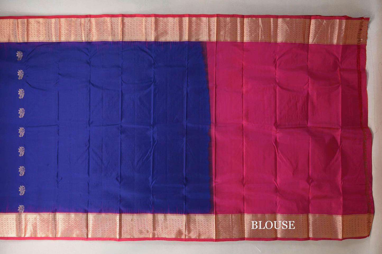 Deep Blue with Orangish Pink Borders Light Weight Kanjivaram Silk Saree blouse