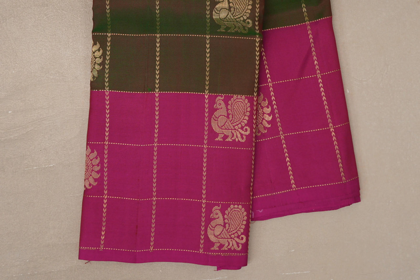 Dual Tone of Deep Maroon & Green Light Weight Kanjivaram Silk Saree borders