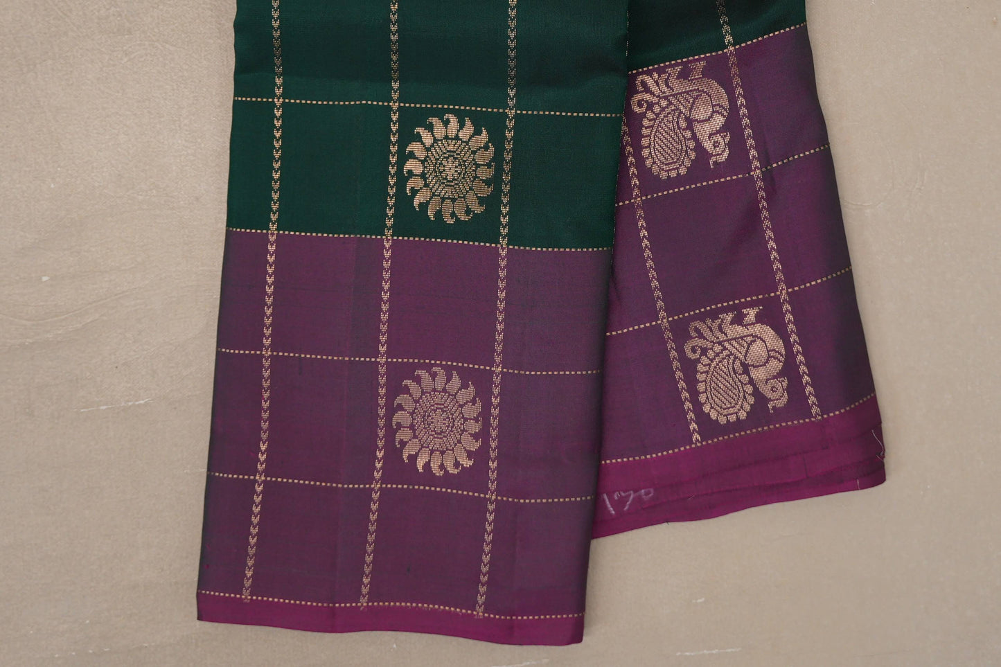 Deep Bottle Green Light Weight Kanjivaram Silk Saree border