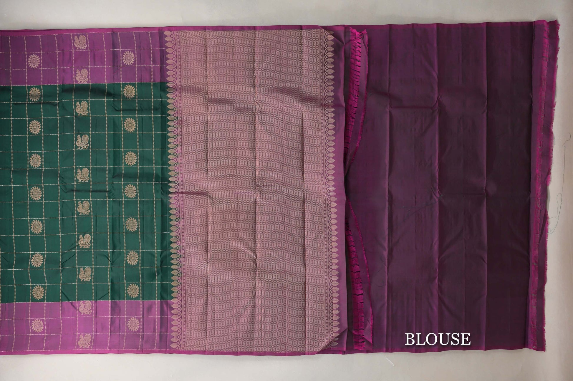 Deep Bottle Green with Dual Tone of Magenta & Green Borders Light Weight Kanjivaram Silk Saree blouse