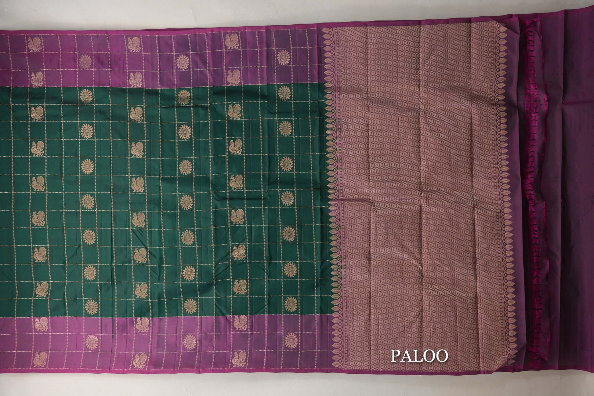 Deep Bottle Green with Dual Tone of Magenta & Green Borders Light Weight Kanjivaram Silk Saree paloo