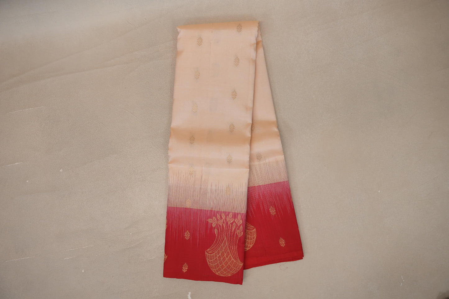 Online Cream with Bright Red Borders Light Weight Kanjivaram Silk Saree