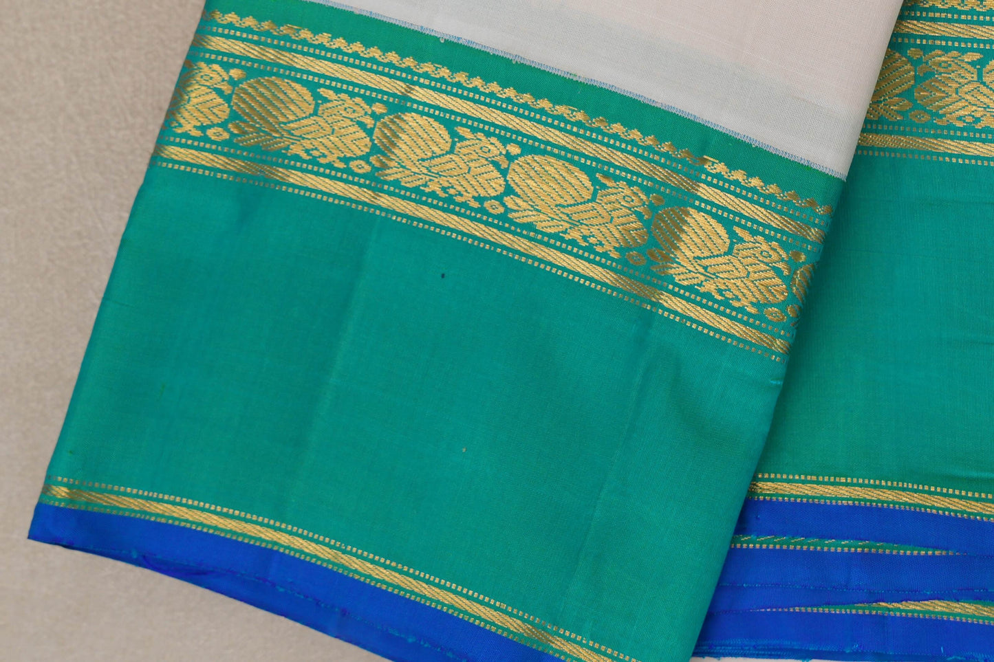 Ivory white Vintage Kanjivaram Silk Saree border