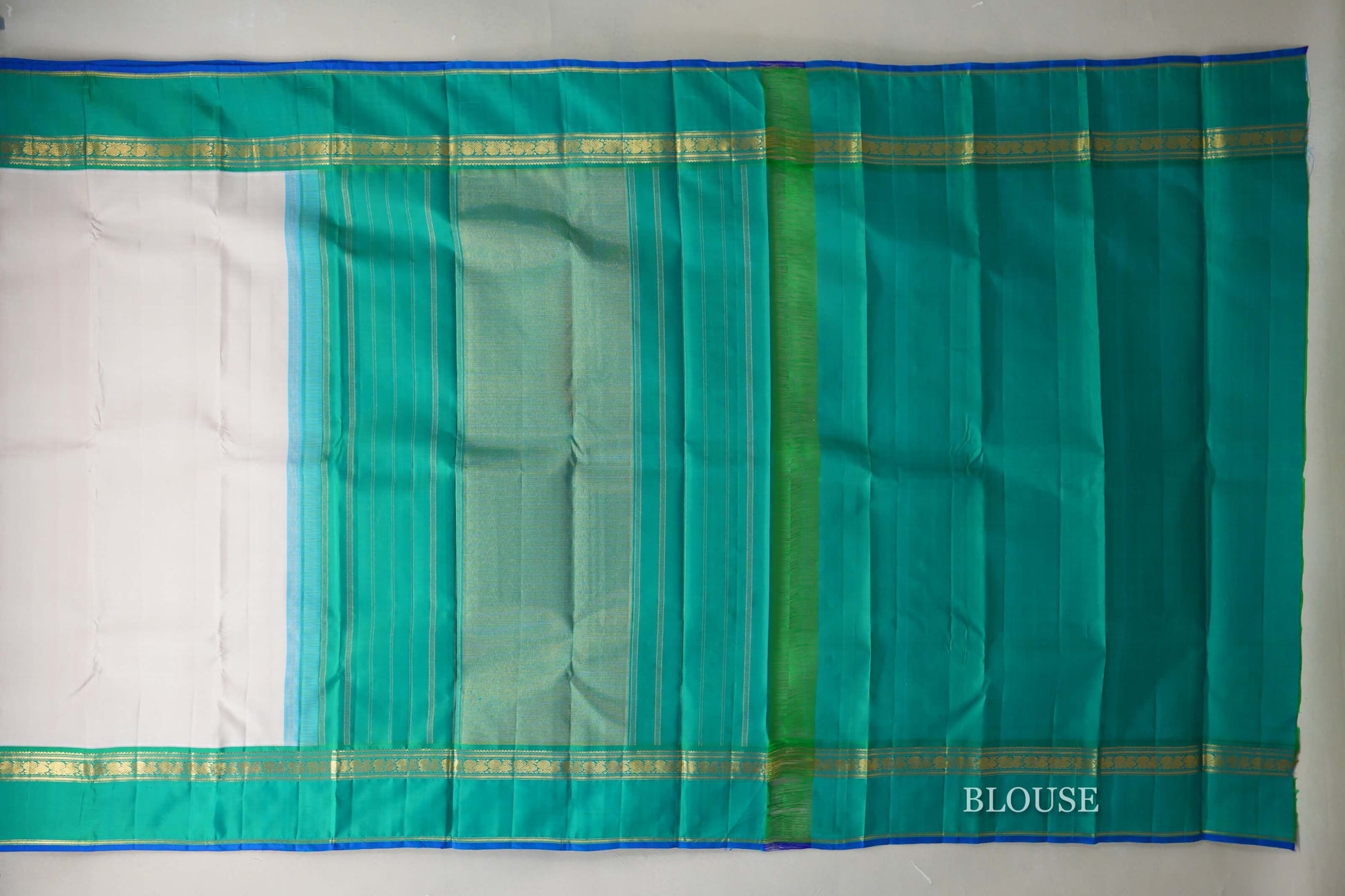 Ivory white Vintage Kanjivaram Silk Saree  blouse