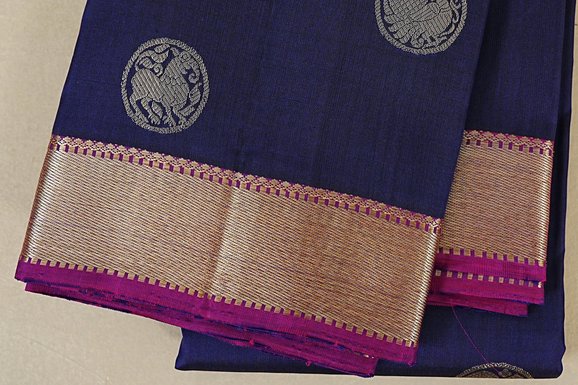 Deep Royal Blue Vintage Kanjivaram Silk Saree border zoom