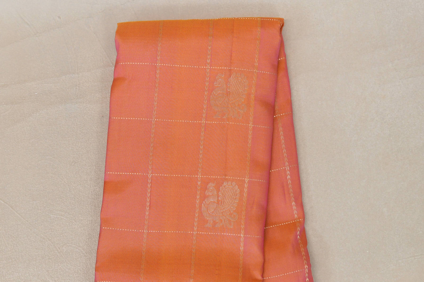 Dual Tone of Pink & Magenta Light Weight Kanjivaram Silk Saree  body