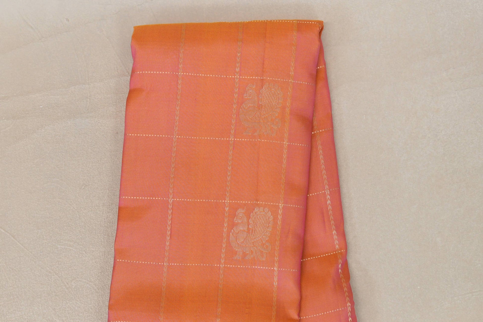 Dual Tone of Pink & Magenta Light Weight Kanjivaram Silk Saree  body