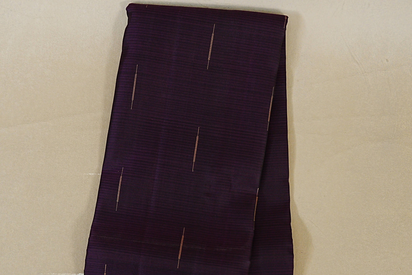 Deep Purple Light Weight Kanchipuram Silk Saree body zoom