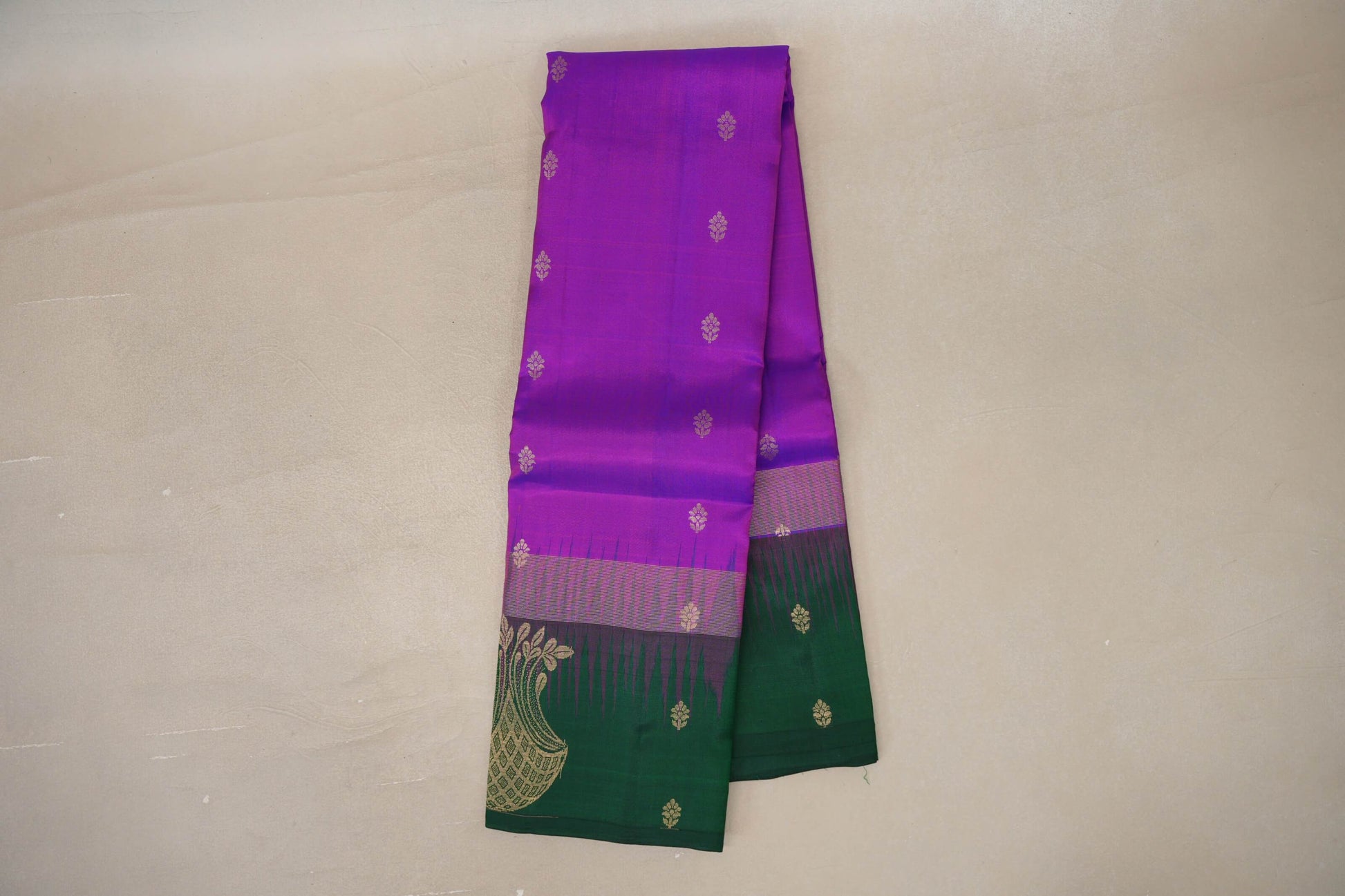 Dual Tone of Bright Magenta & Blue with bottle green borders Light Weight Kanjivaram Silk Saree