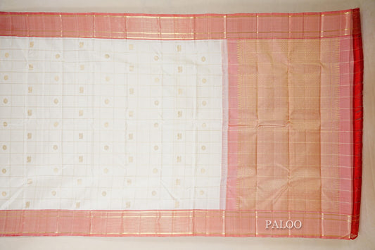 Off White with Peach Pink Borders Vintage Kanjivaram Silk Saree paloo