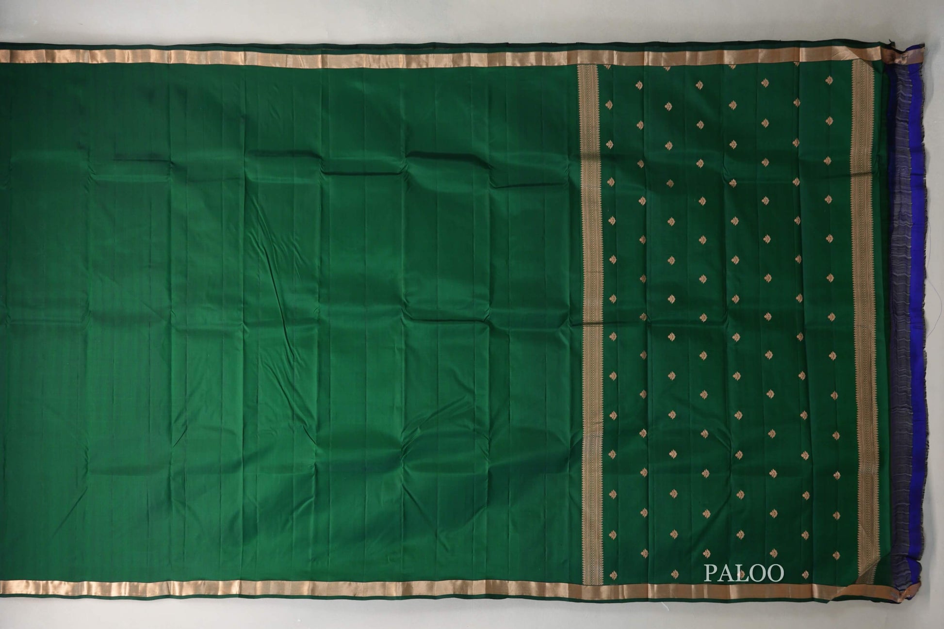 Bottle Green Light Weight Kanjivaram Silk Saree  paloo