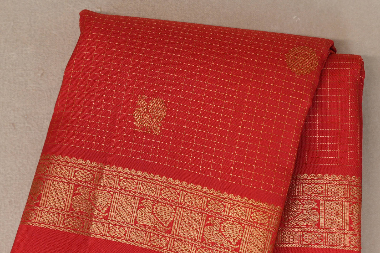 Bright Red Small Zari Checks with Rettai Pettu Borders Vintage Kanjivaram Silk Saree body