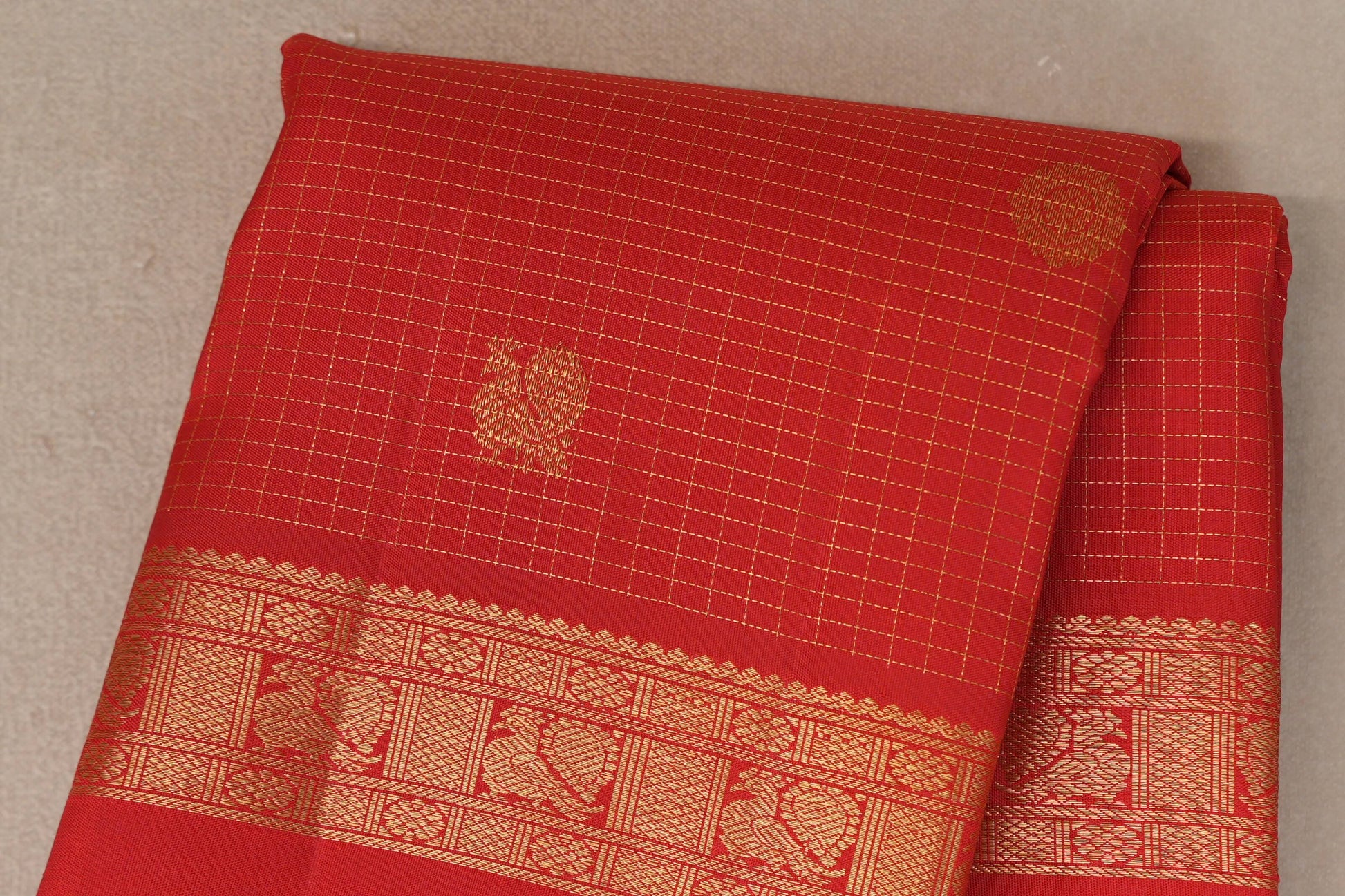 Bright Red Small Zari Checks with Rettai Pettu Borders Vintage Kanjivaram Silk Saree body