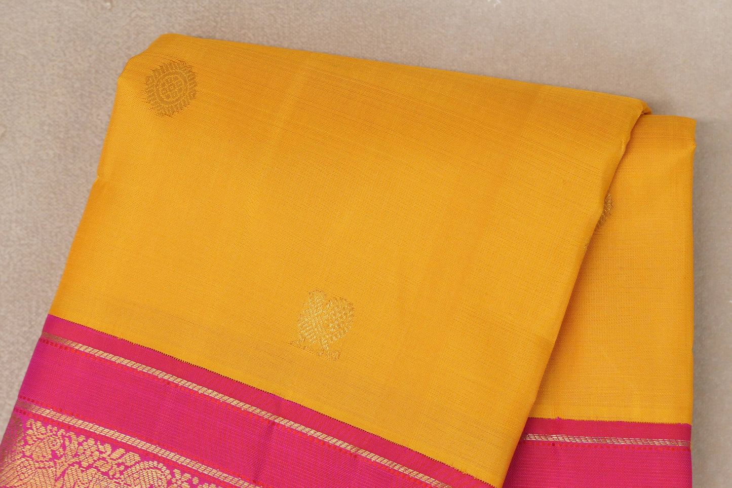 Mango Yellow with Orangish Pink Borders Vintage Kanjivaram Silk Saree body