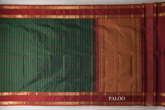Deep Bottle Green with Reddish Maroon Rettai Pettu Borders Vintage Kanjivaram Silk Saree paloo