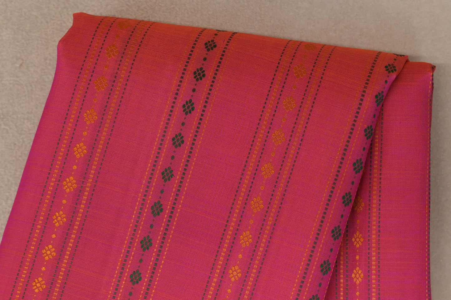 Dual Tone of Orange & Pink with Magenta with Dark Bottle Green Selvedge Borders Vintage Kanjivaram Silk Saree body
