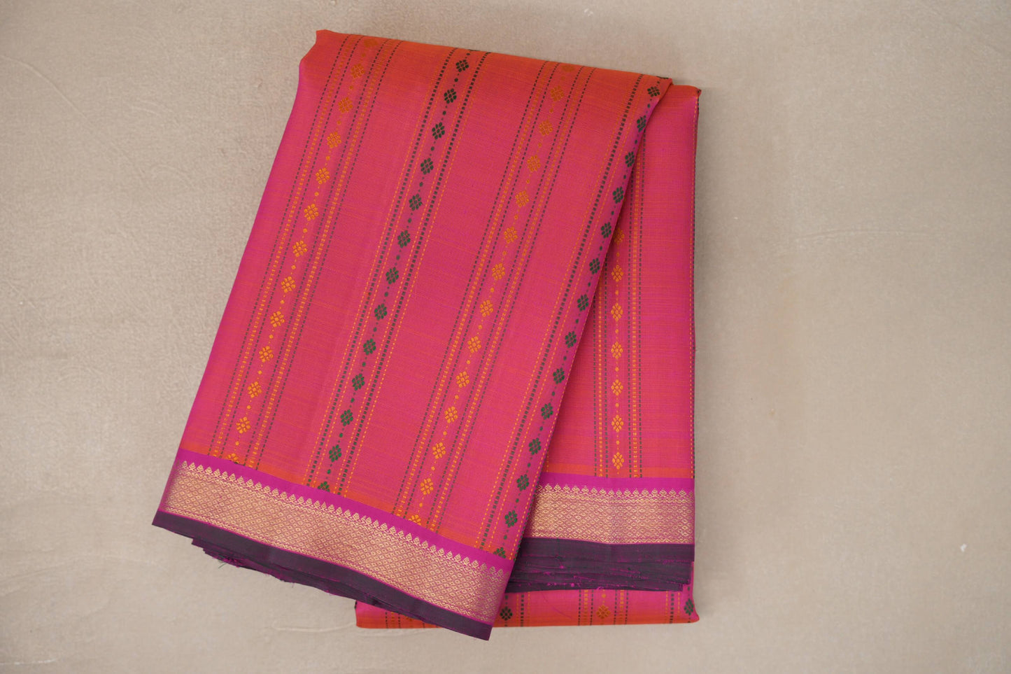 Dual Tone of Orange & Pink with Magenta with Dark Bottle Green Selvedge Borders Vintage Kanjivaram Silk Saree