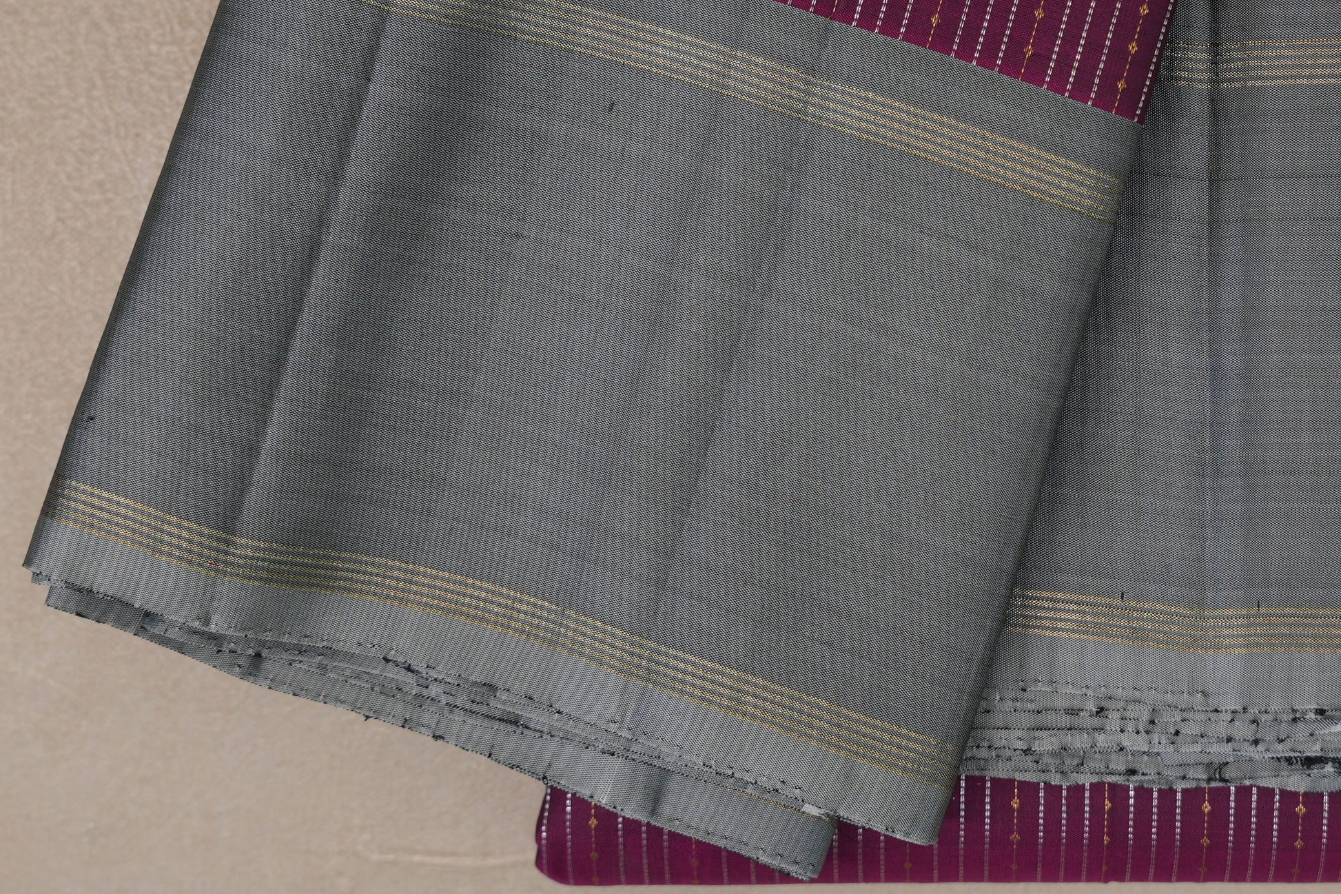 Deep Magenta Vintage Kanjivaram Silk Saree border