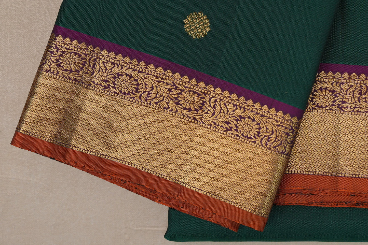 Deep Bottle Green Vintage Kanjivaram Silk Saree border