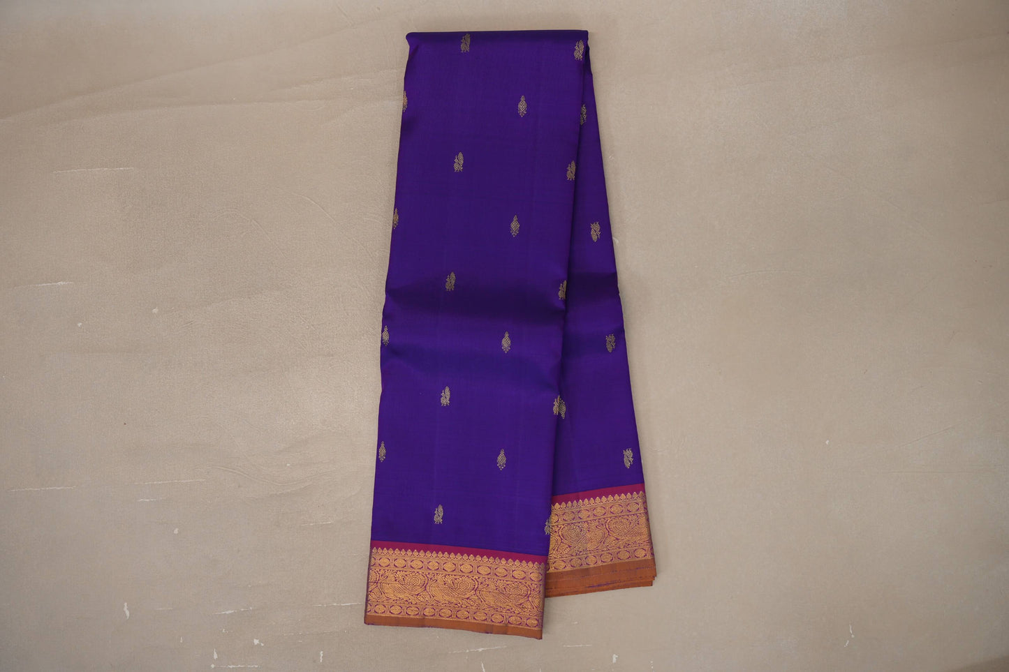 Online Indigo Violet with Dual Tone of Violet & Orange with Copper Orange Selvedge Vintage Kanjivaram Silk Saree 