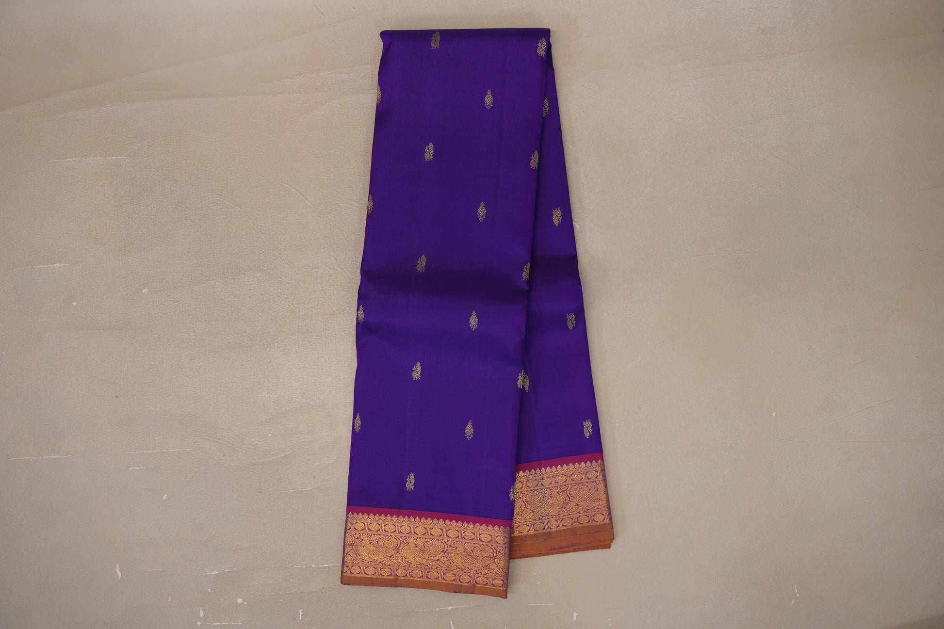 Online Indigo Violet with Dual Tone of Violet & Orange with Copper Orange Selvedge Vintage Kanjivaram Silk Saree 