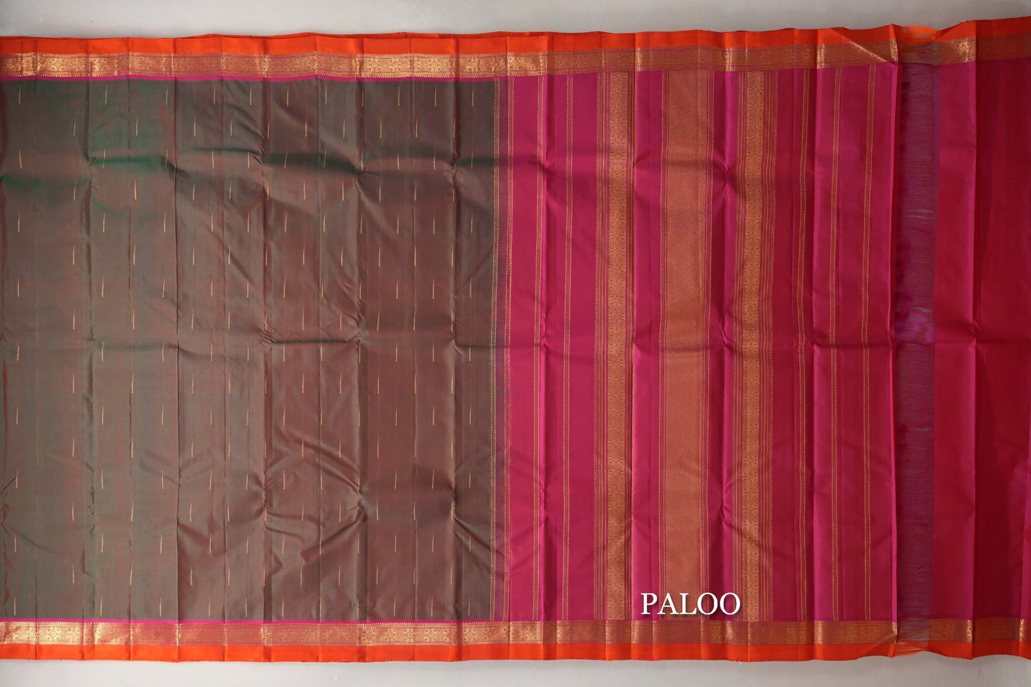 Dual Tone of Bottle Green & Maroon Vintage Kanjivaram Silk Saree paloo