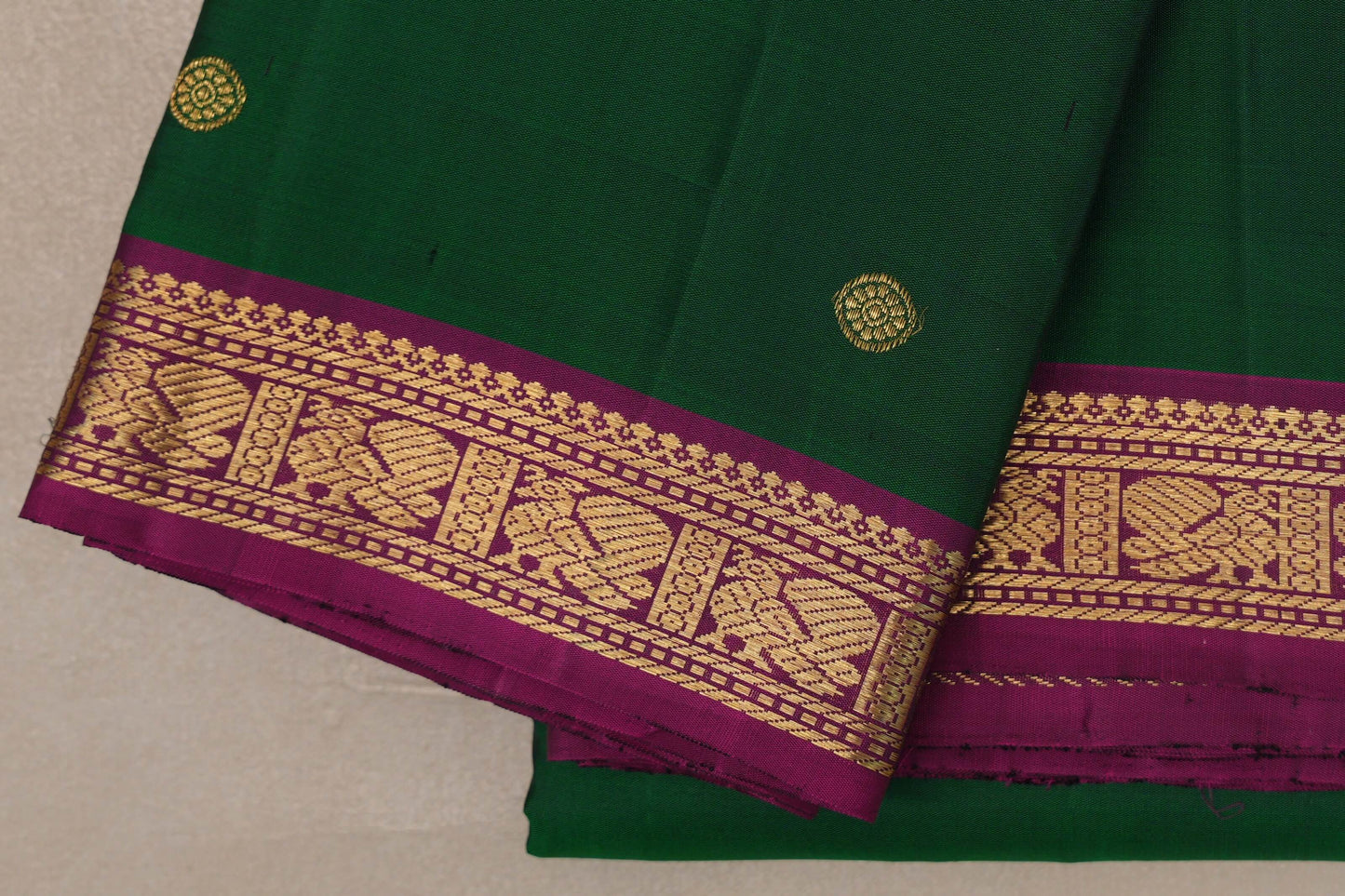 Deep Green Vintage Kanjivaram Silk Saree border