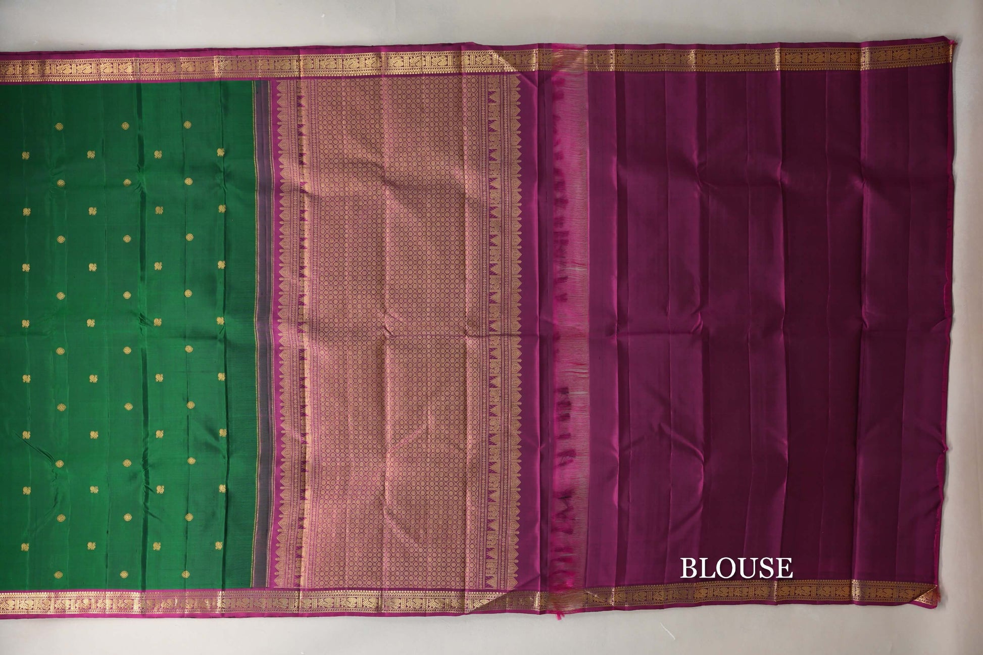 Deep Green with Deep Magenta Borders Vintage Kanjivaram Silk Saree blouse
