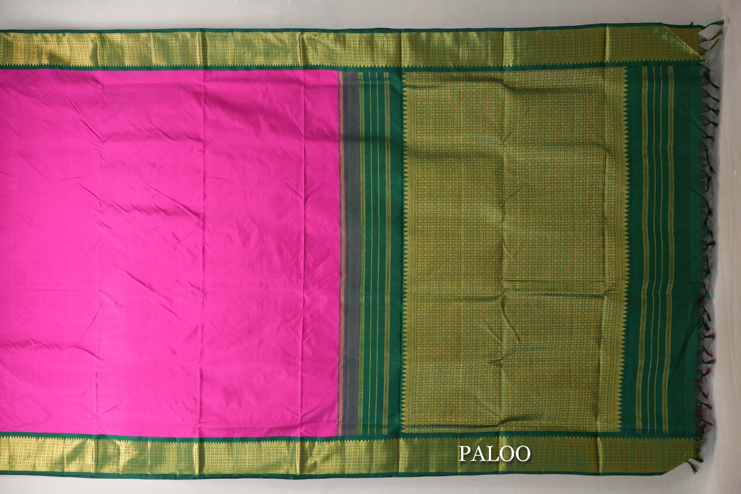 Bright Magenta with Emerald Green Borders Ten Yards Silk Saree paloo