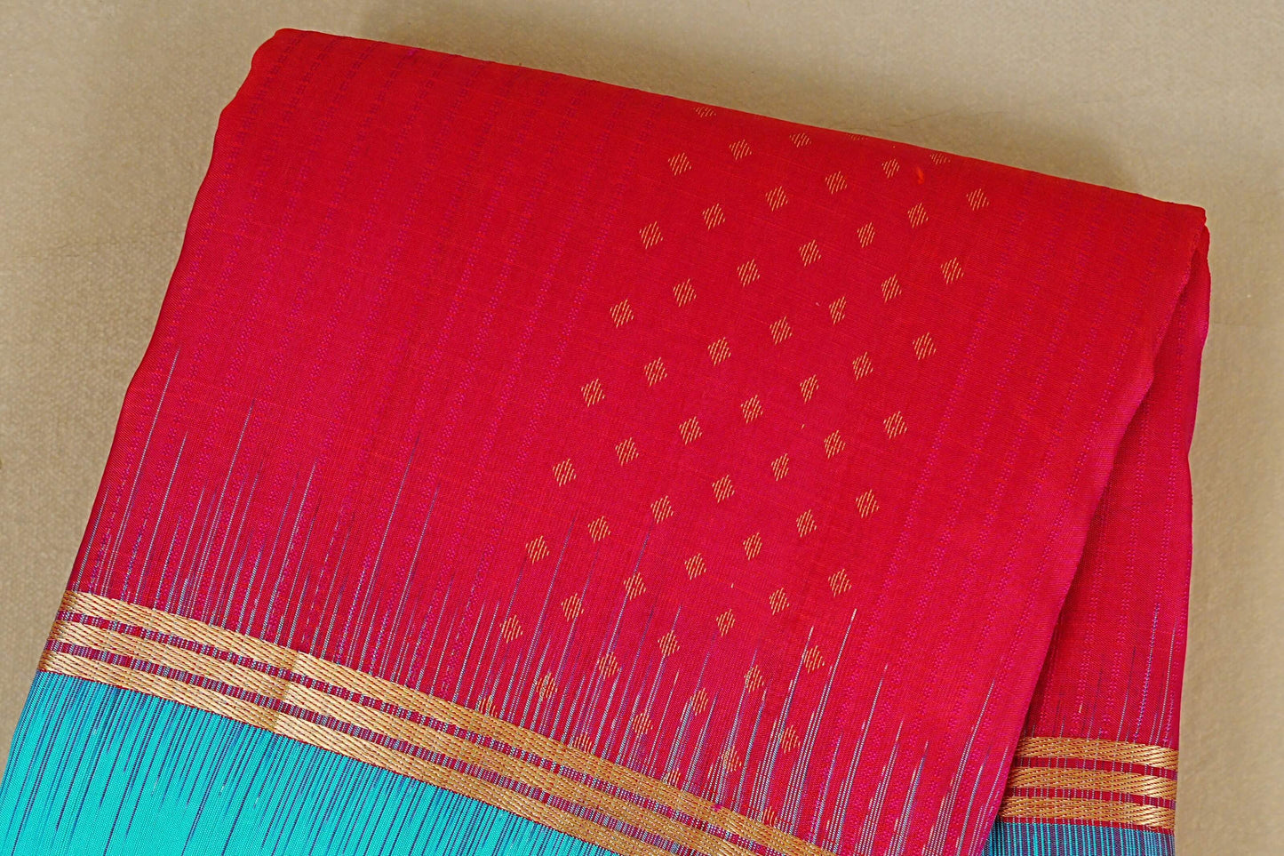 Rani Pink Light Weight Kanchipuram Silk Saree  borders zoom