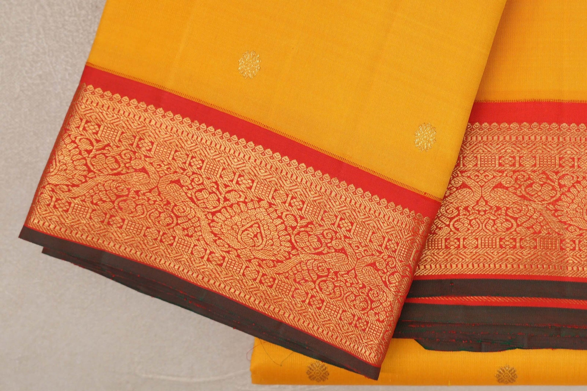 Bright Yellow Vintage Kanjivaram Silk Saree border