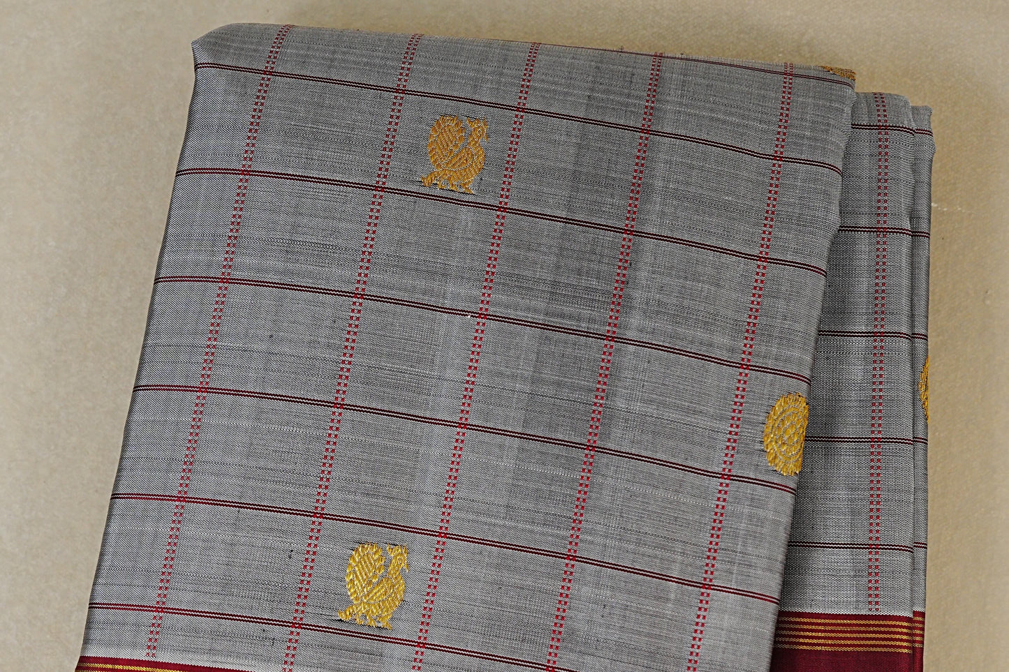Grey with Maroon Borders Vintage Kanjivaram Silk Saree body zoom