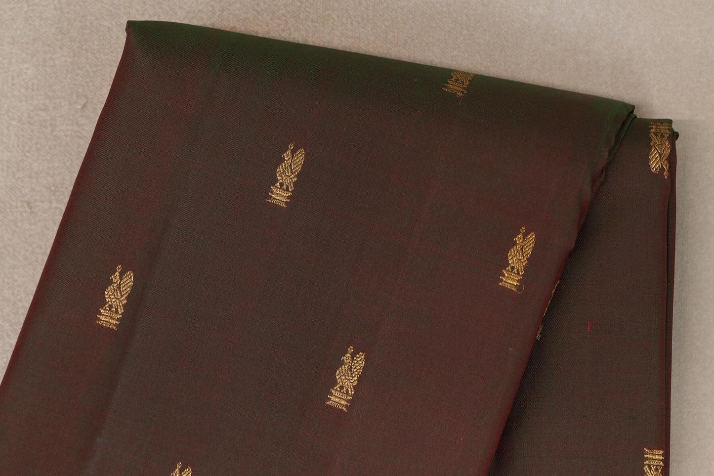 Dual Tone of Green & Orange Vintage Kanjivaram Silk Saree body