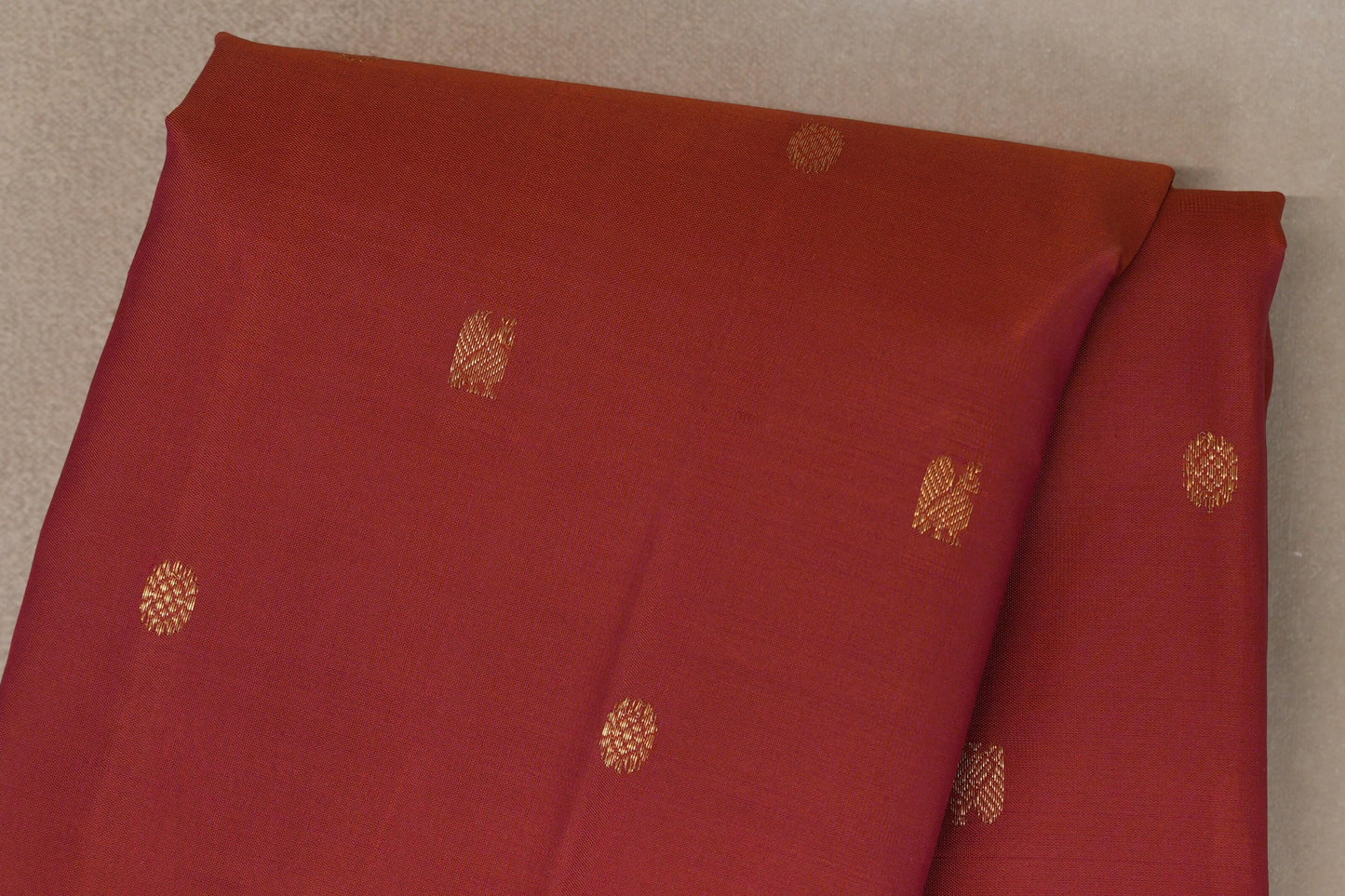 Dual Tone of Rust Orange & Magenta Vintage Kanjivaram Silk Saree body