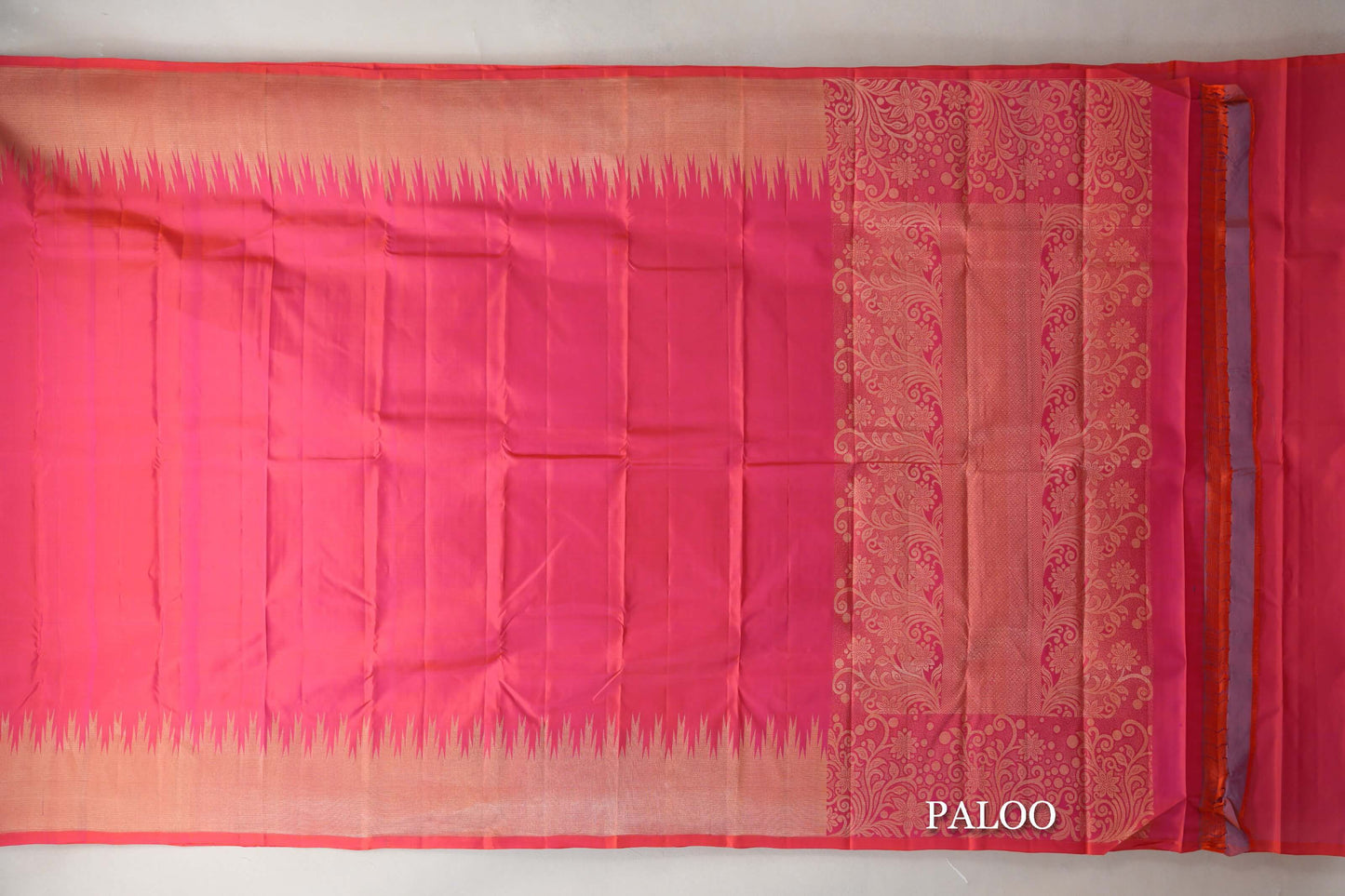 Orangish Pink with Temple Borders Light Weight Kanjivaram Silk Saree paloo