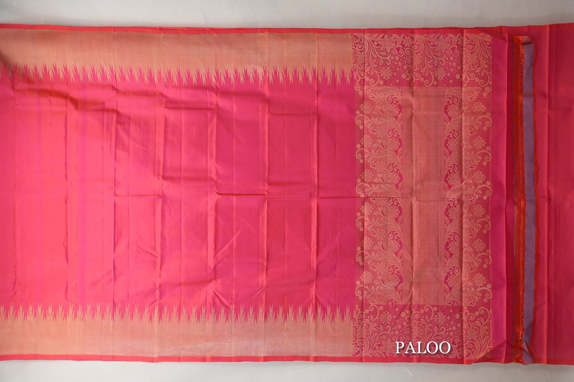 Orangish Pink with Temple Borders Light Weight Kanjivaram Silk Saree paloo
