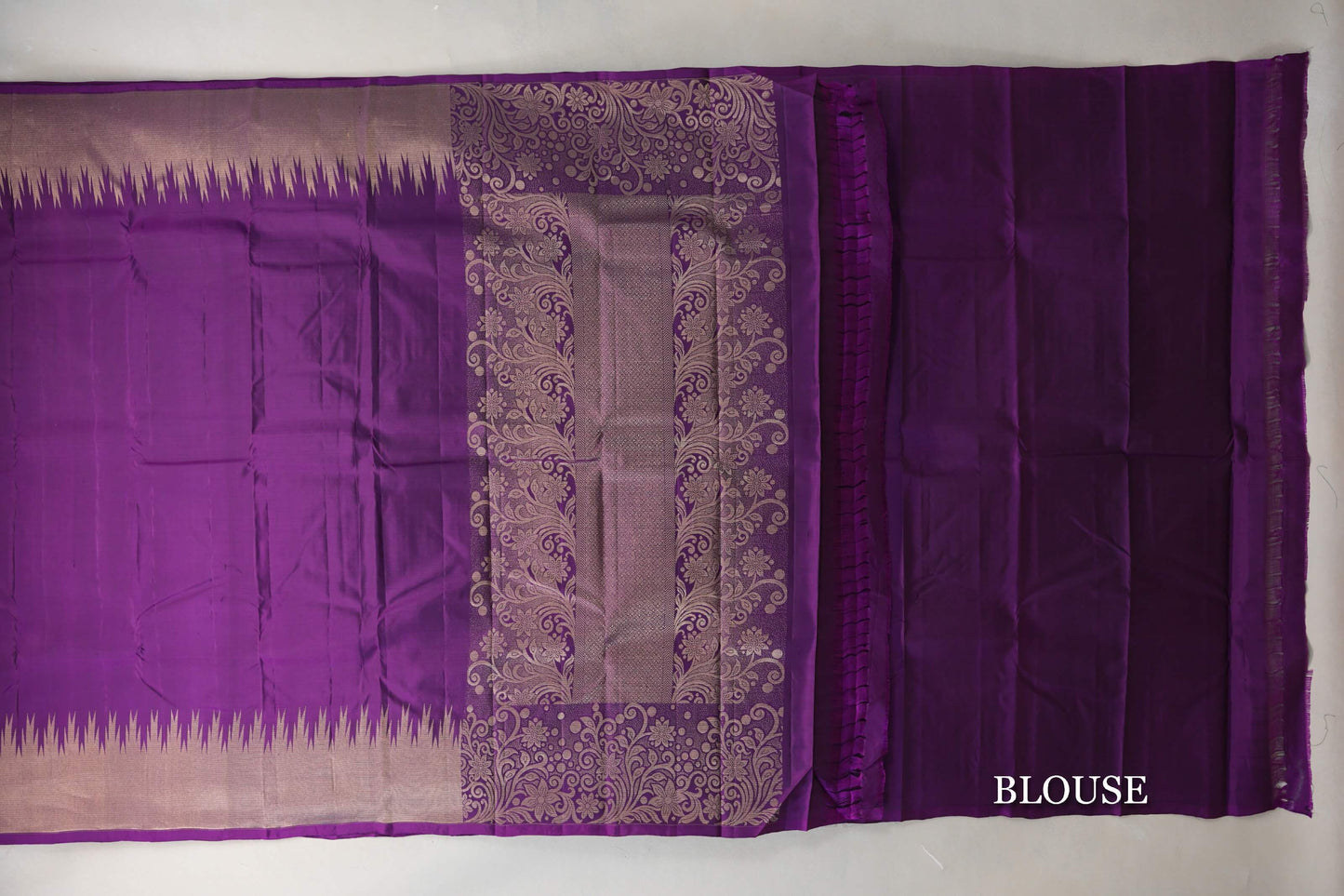 Purple with Temple Borders Light Weight Kanjivaram Silk Saree blouse