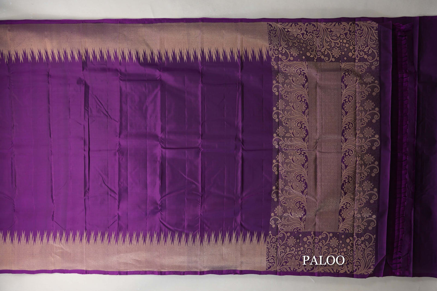 Purple with Temple Borders Light Weight Kanjivaram Silk Saree paloo