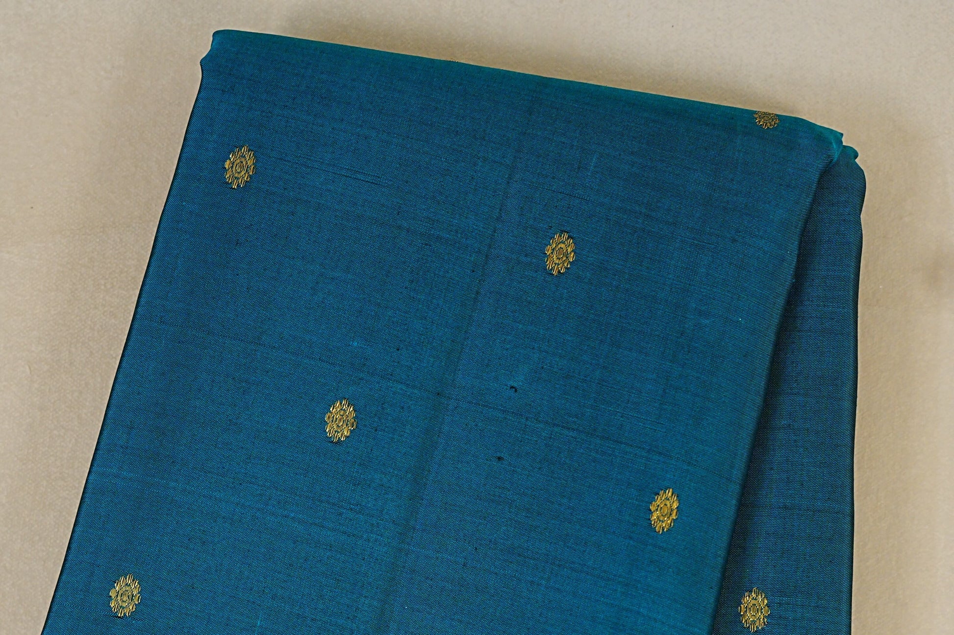 Bluish Green Vintage Kanjivaram Silk Saree body zoom