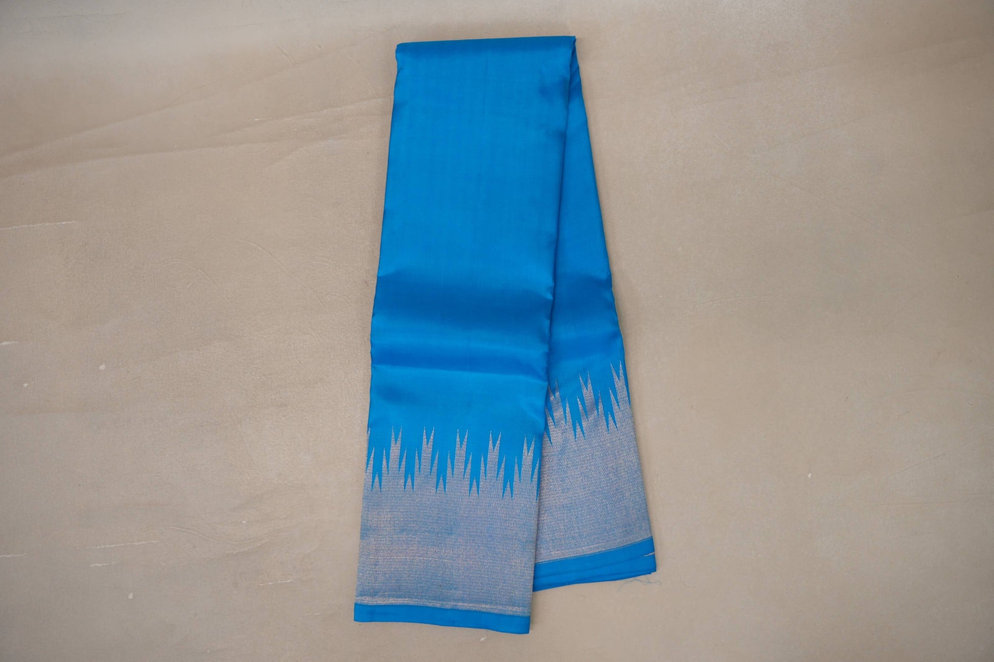 Online Deep Sky Blue with Temple Borders Light Weight Kanjivaram Silk Saree