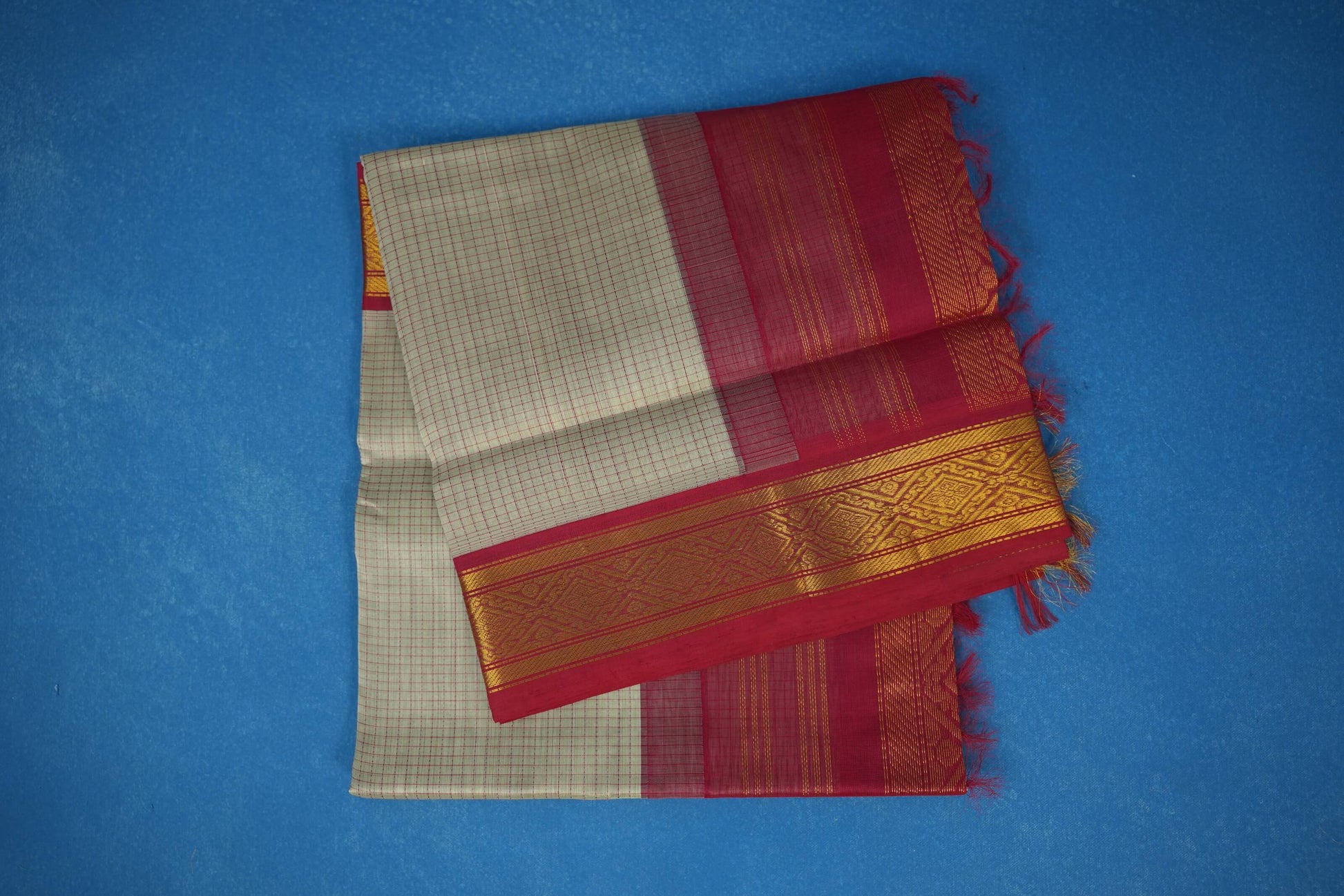 Beige vintage silk cotton saree